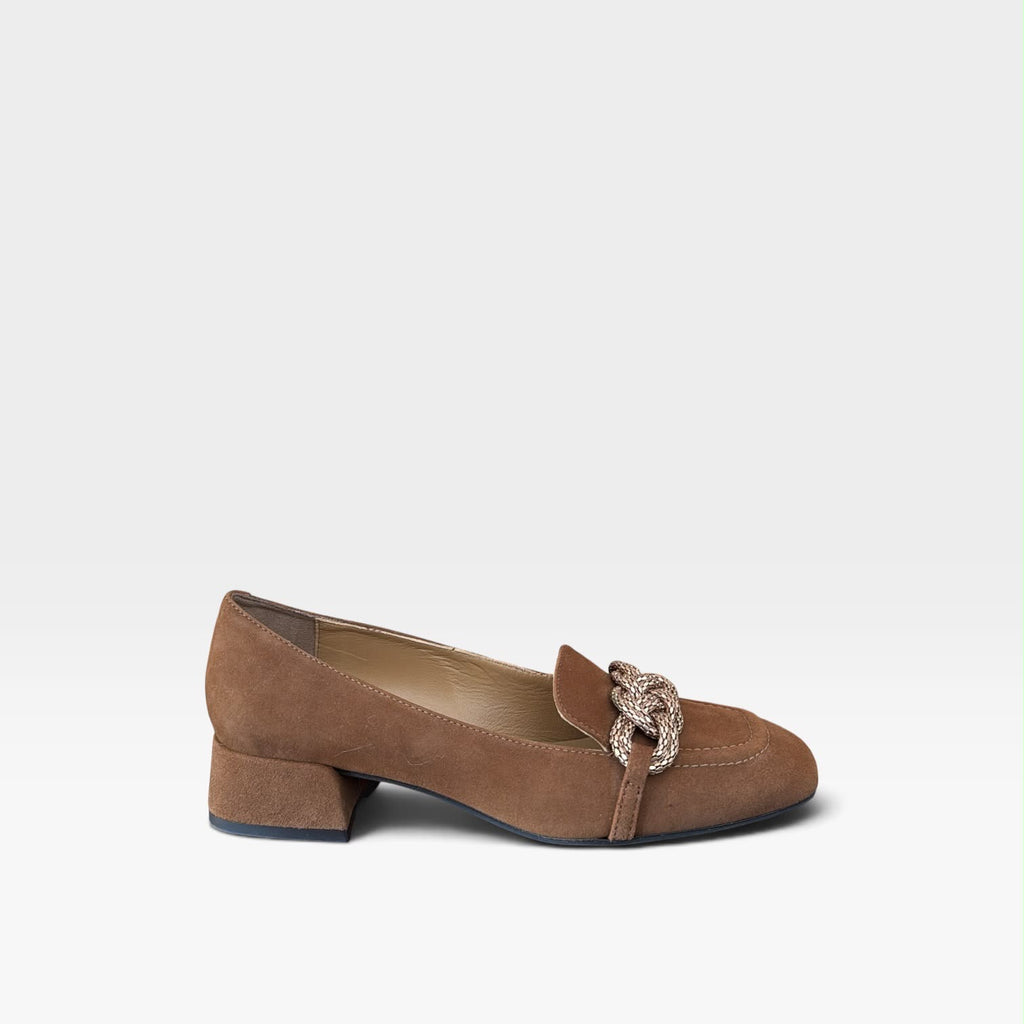 Mocasin tacón con detalle cadena trenzada marrón - Pedro Miralles