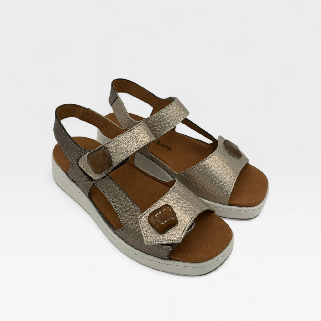 Sandalia ajustable bronce - Comfort Class