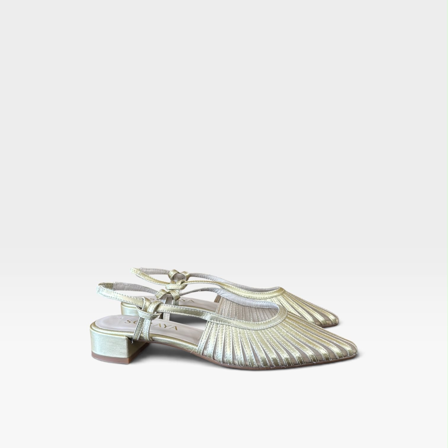 Zapato de salón destalonado con tiras enrejadas - Soraya