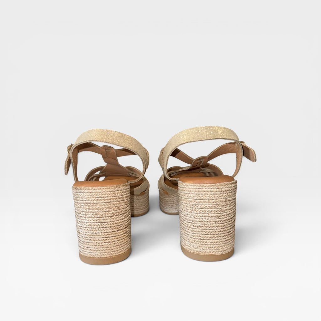 Sandalia tacón Camel  - Carla Tortosa