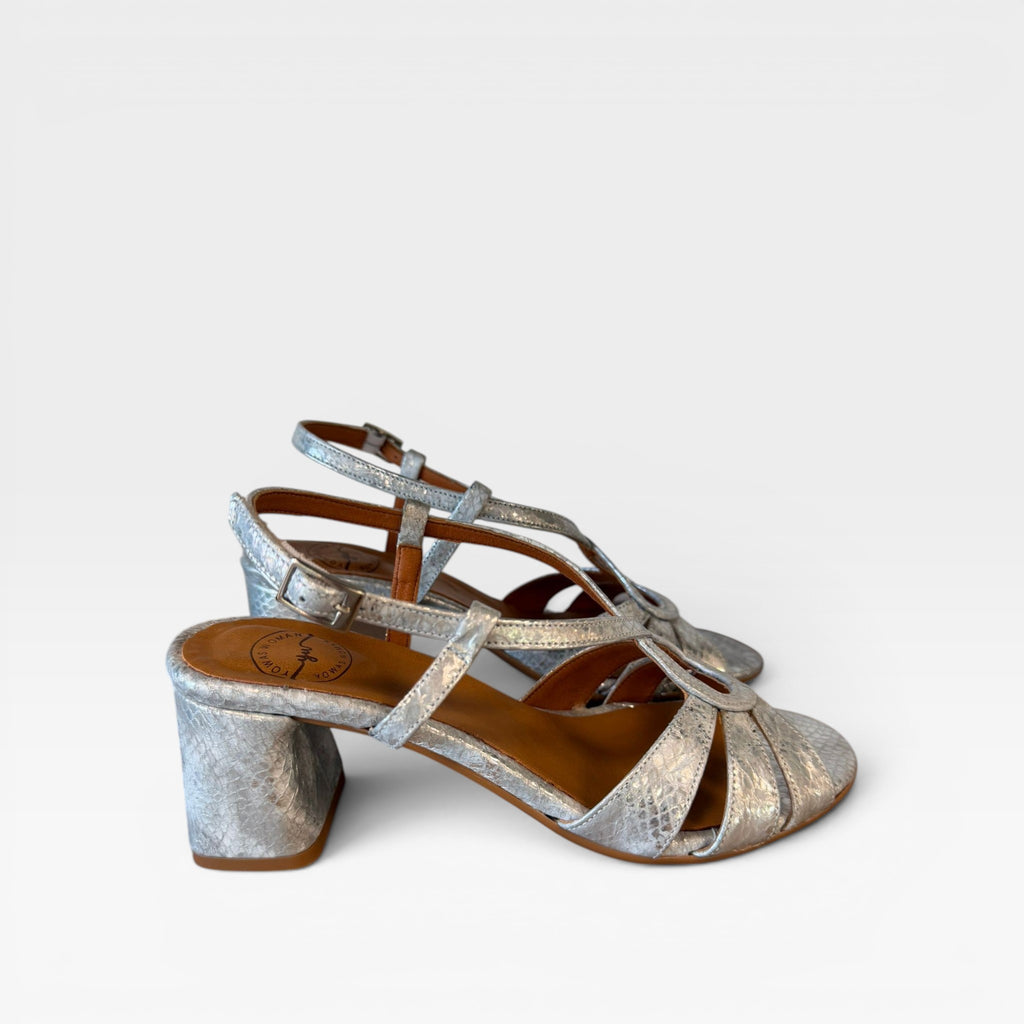 Sandalia color plata - YU/Yowas