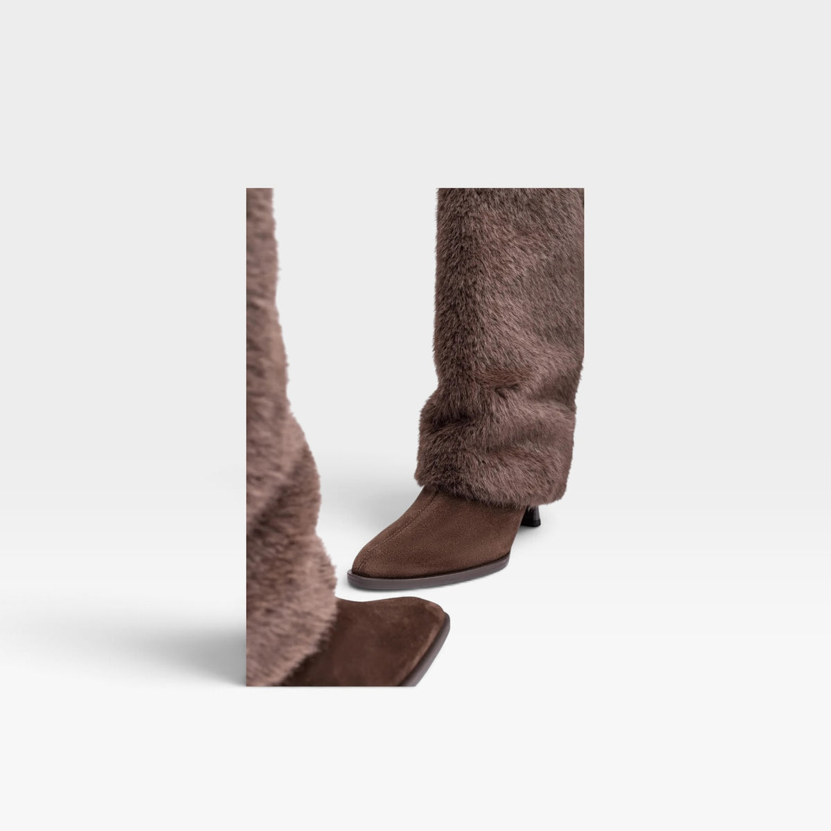 Bota de serraje con caña de pelo - Unisa