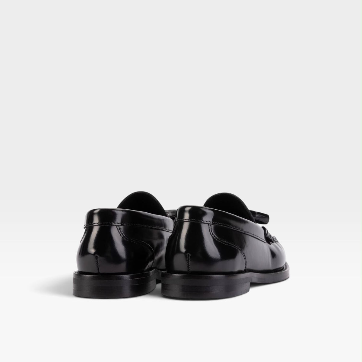 Mocasines Settala con borlas negro - Martinelli