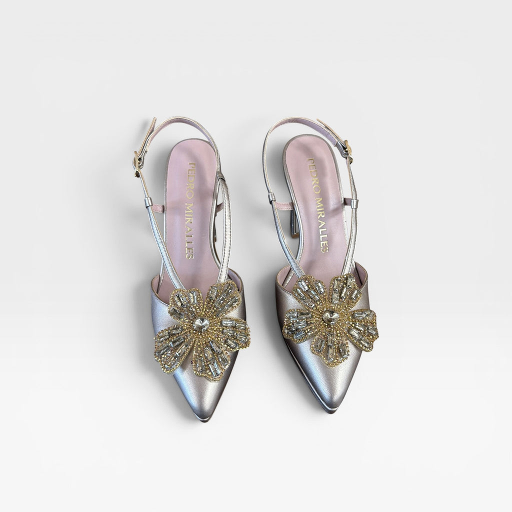 Sandalias con tacón flor pedrería - Pedro Miralles