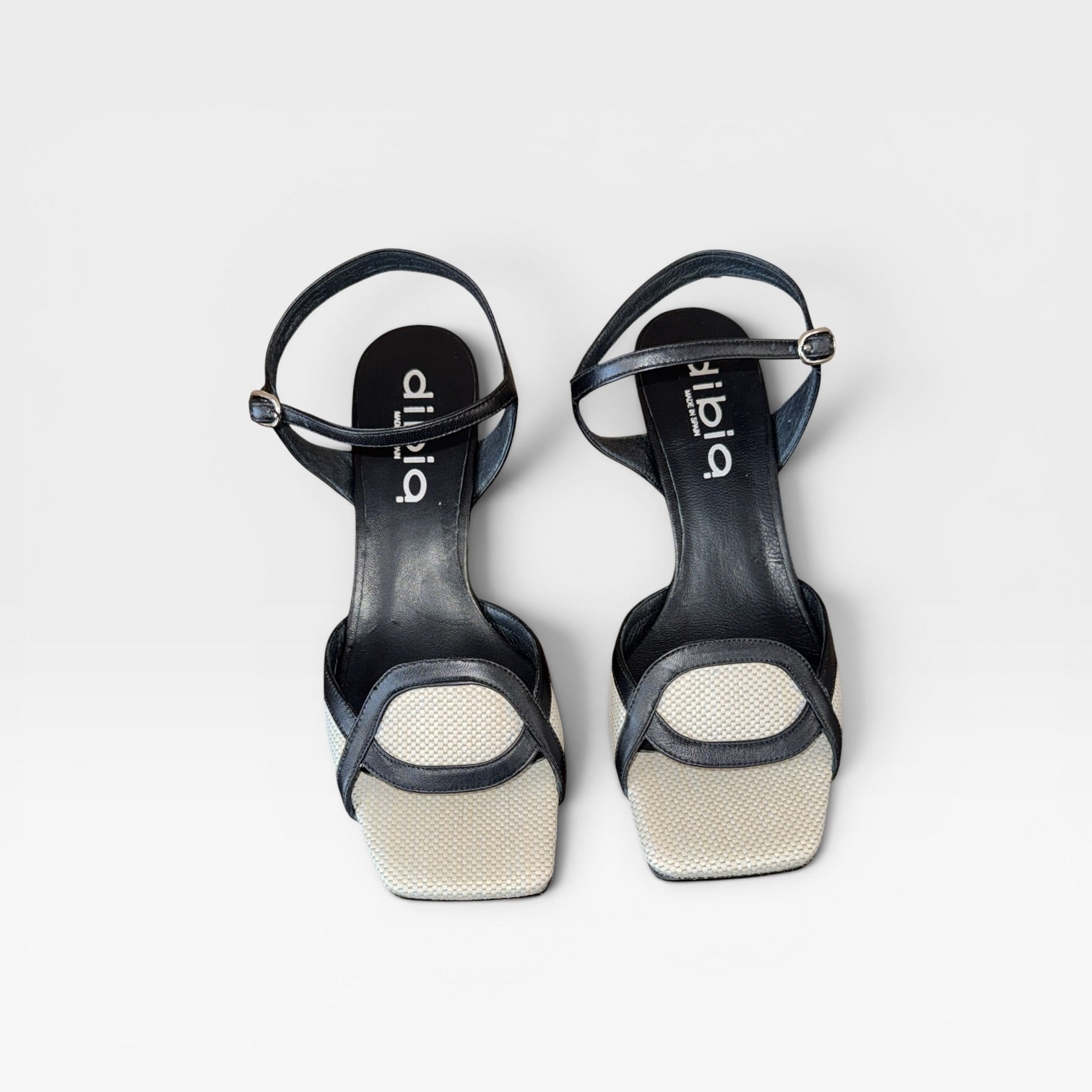 Sandalias beige Napa negra - Dibia