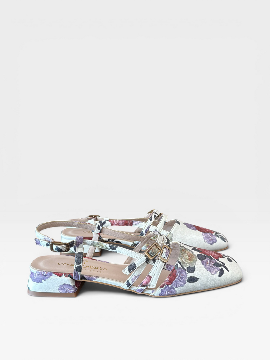 Sandalia estampado floral con hebillas - Vera rebato