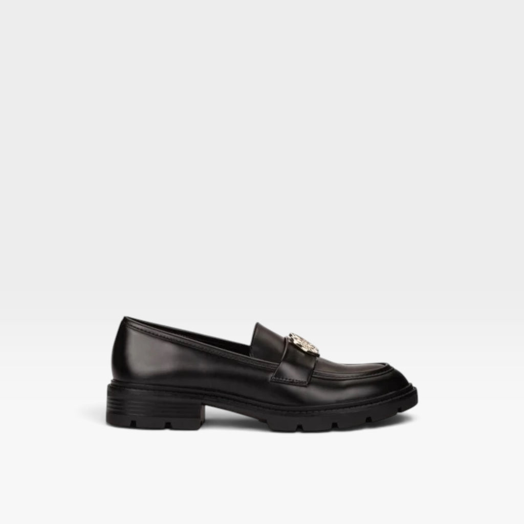 Mocasín negro de tecnopiel con logo dorado - Cuplé
