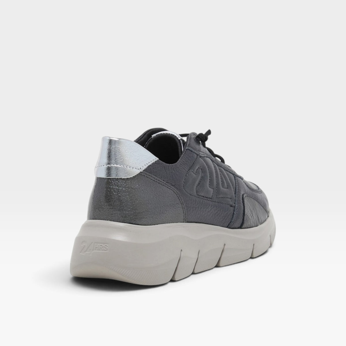 Sneaker piel metalizada cordón elástico - 24 horas