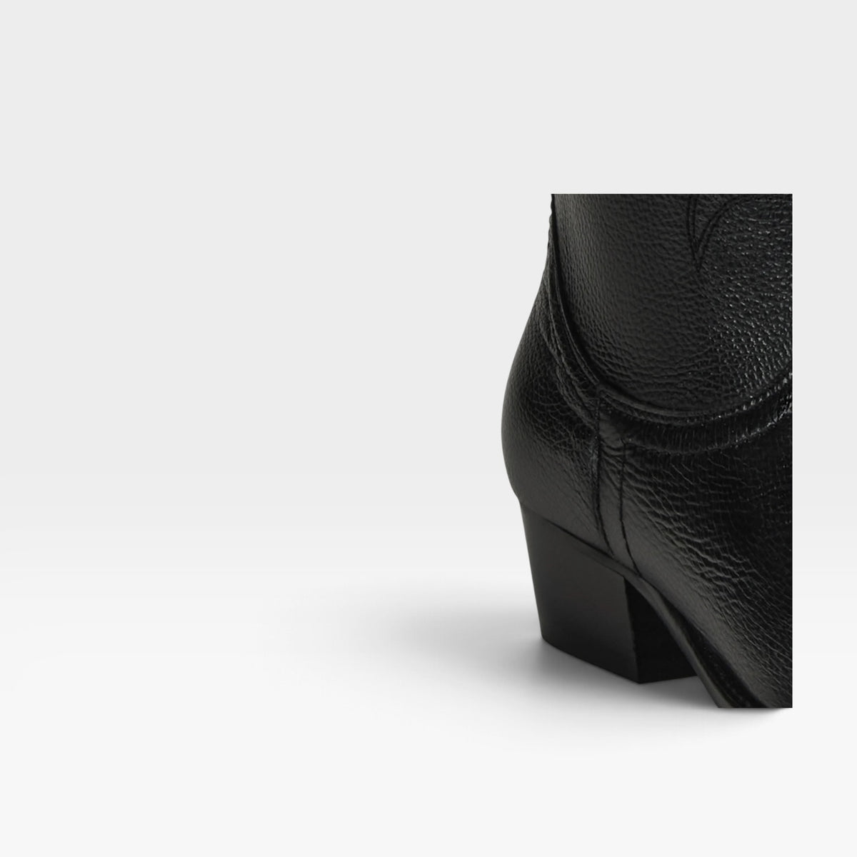 Bota Jandra Total black - Bryan Stepwise