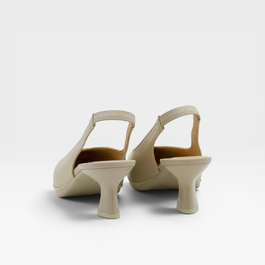 Zapato destalonado tacón medio beige - Desireé