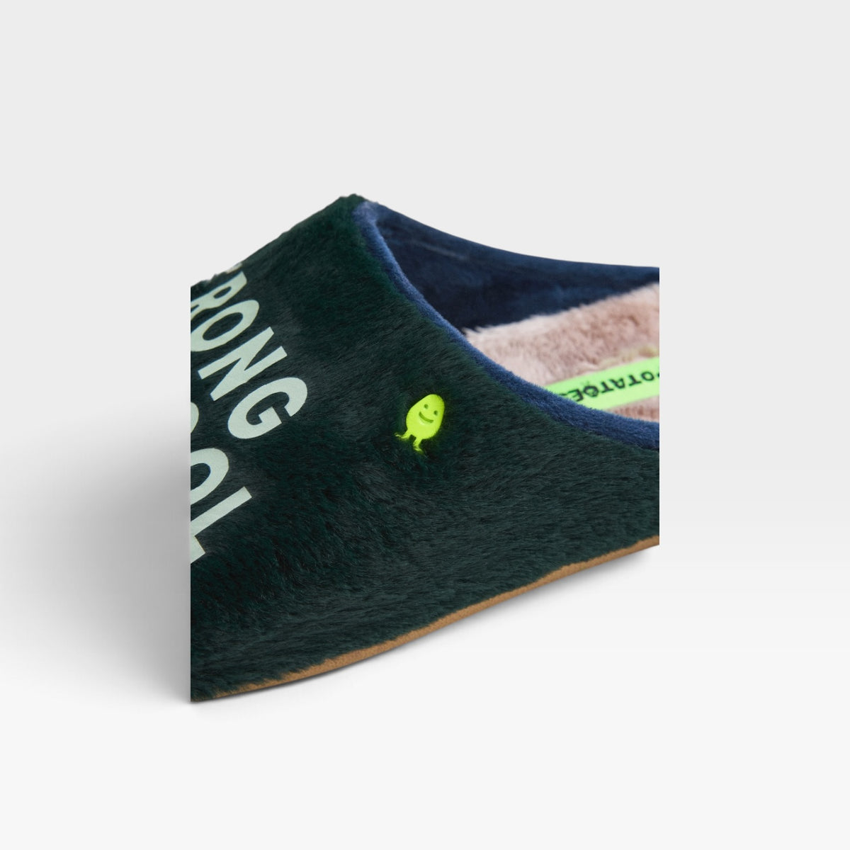 Zapatillas de casa de pelo con texto - Hot Potatoe