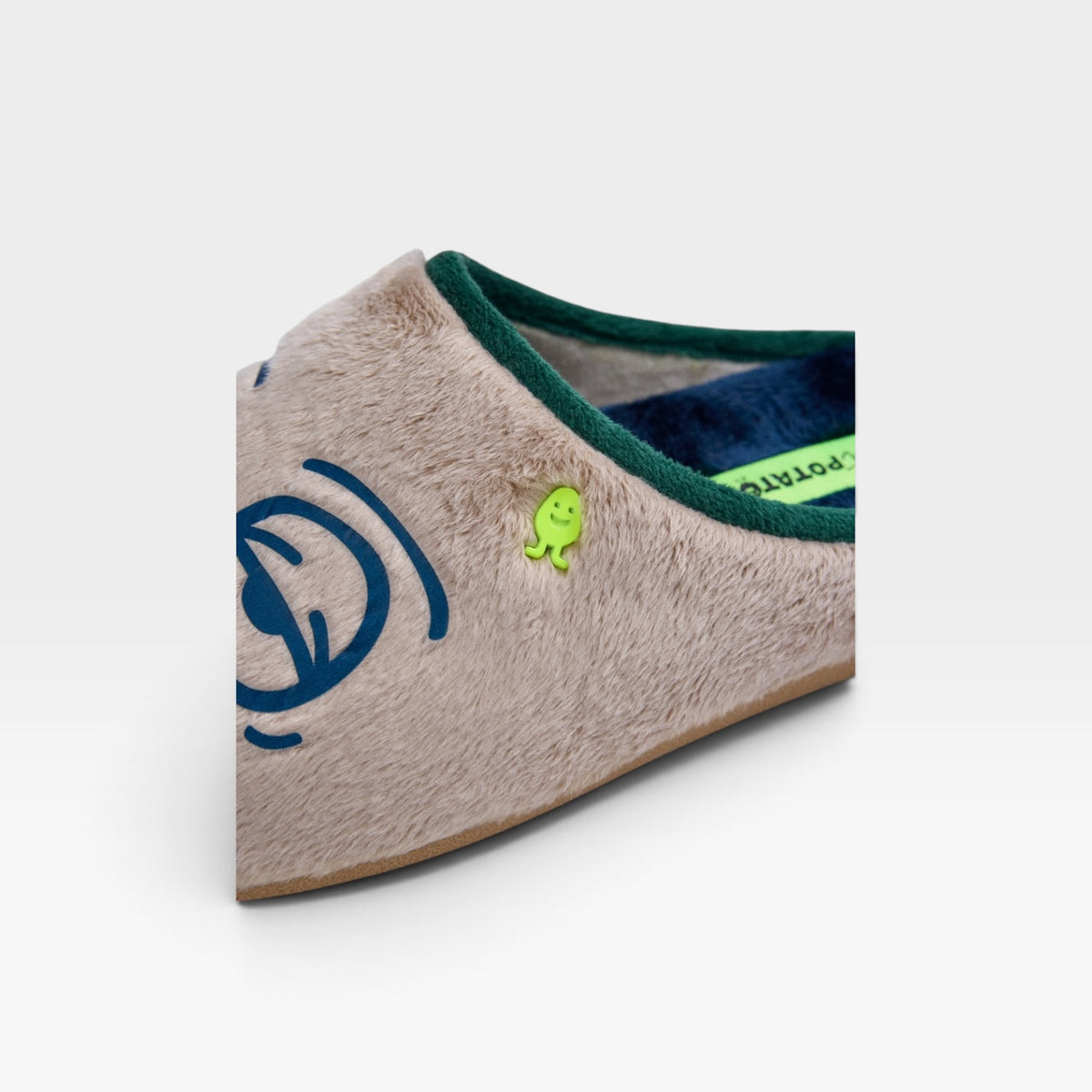 Zapatillas de casa de pelo con texto - Hot Potatoe