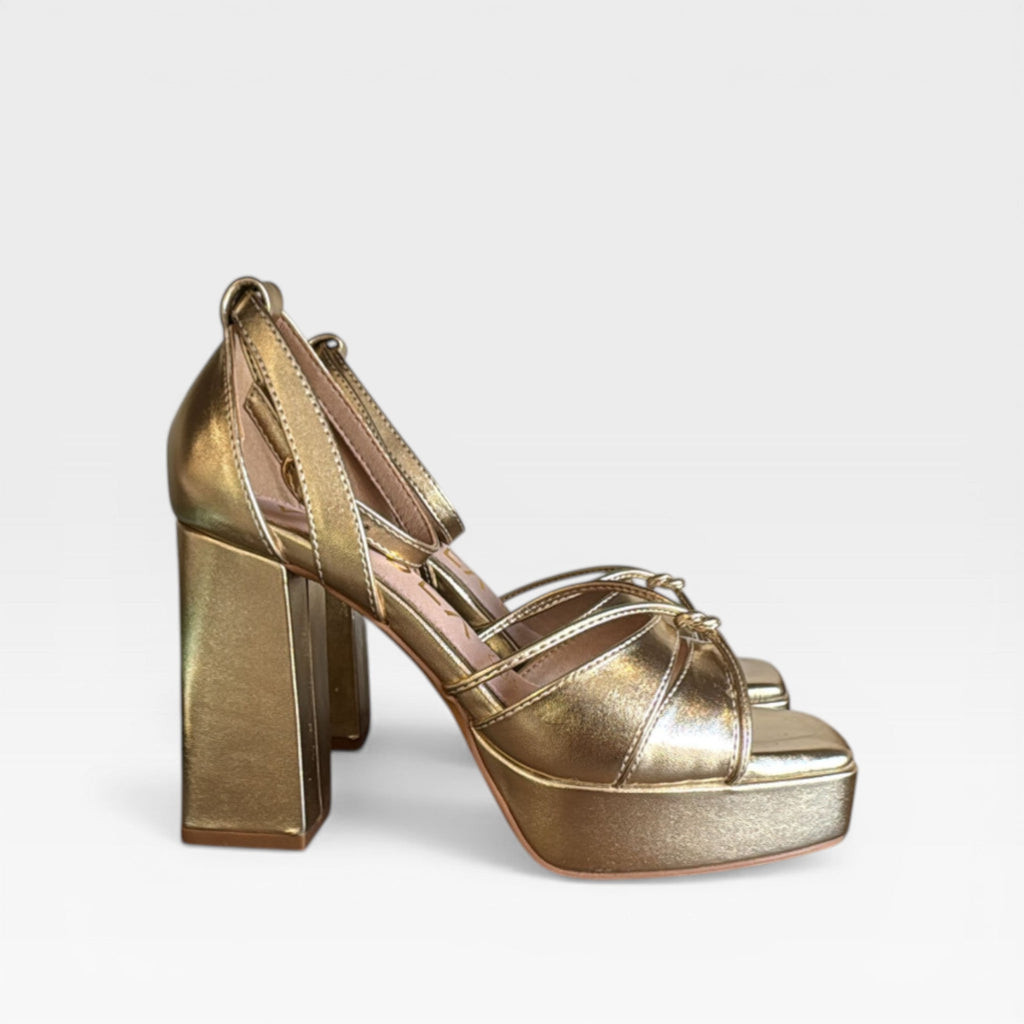 Sandalias Tacón dorada  - Azarey