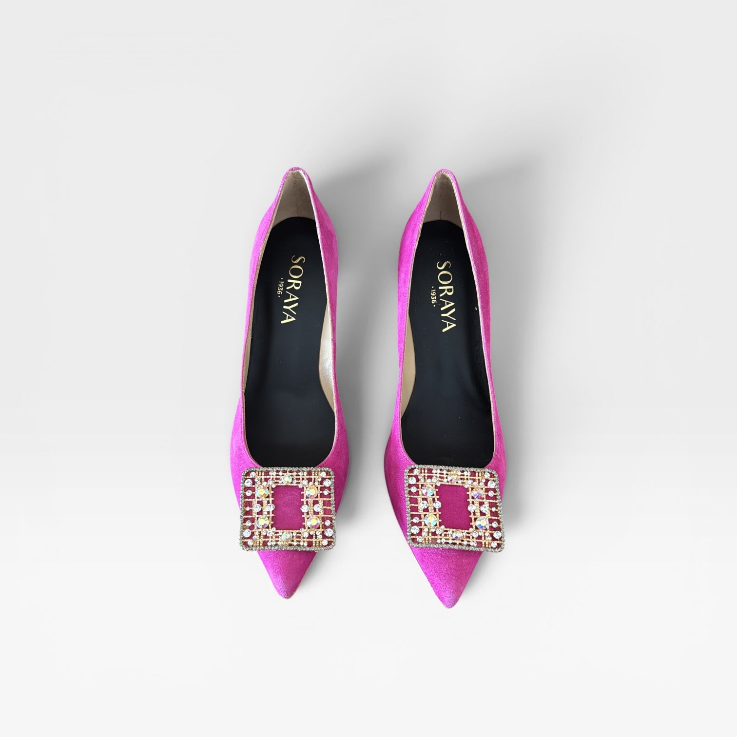 Sandalias fucsia con hebilla joya- Soraya
