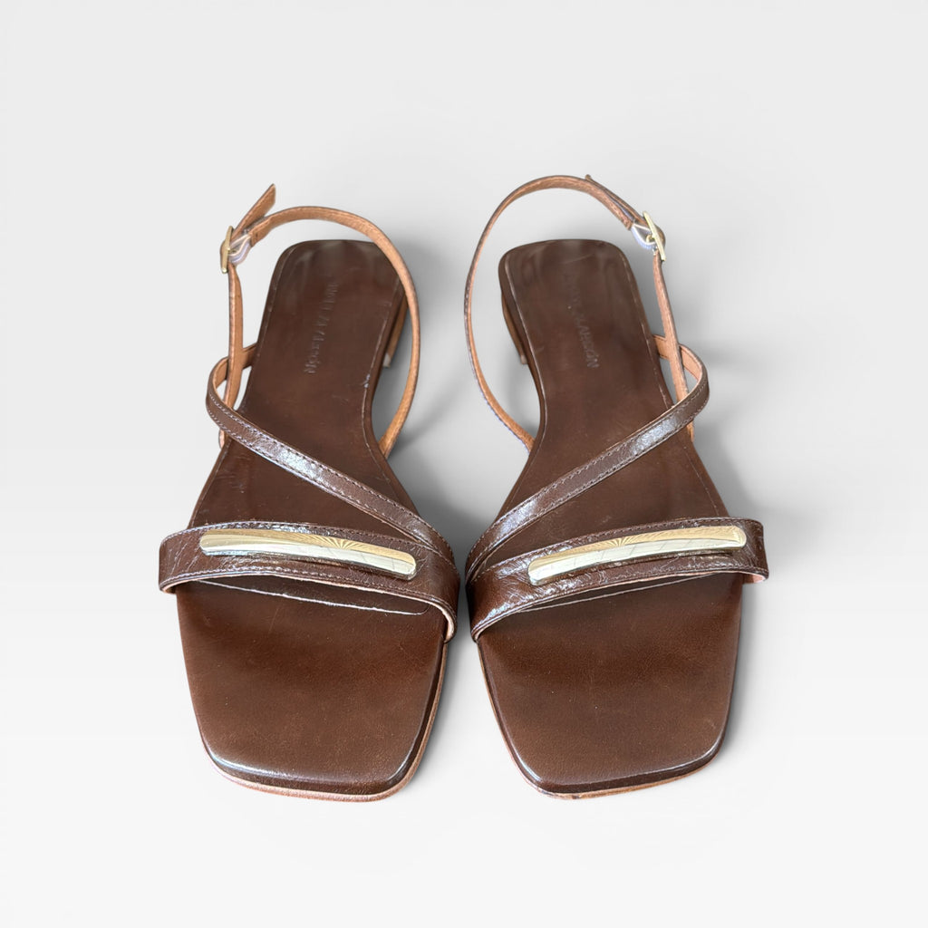 Sandalias Greta con puntera cuadrada  - Ángel Alarcón