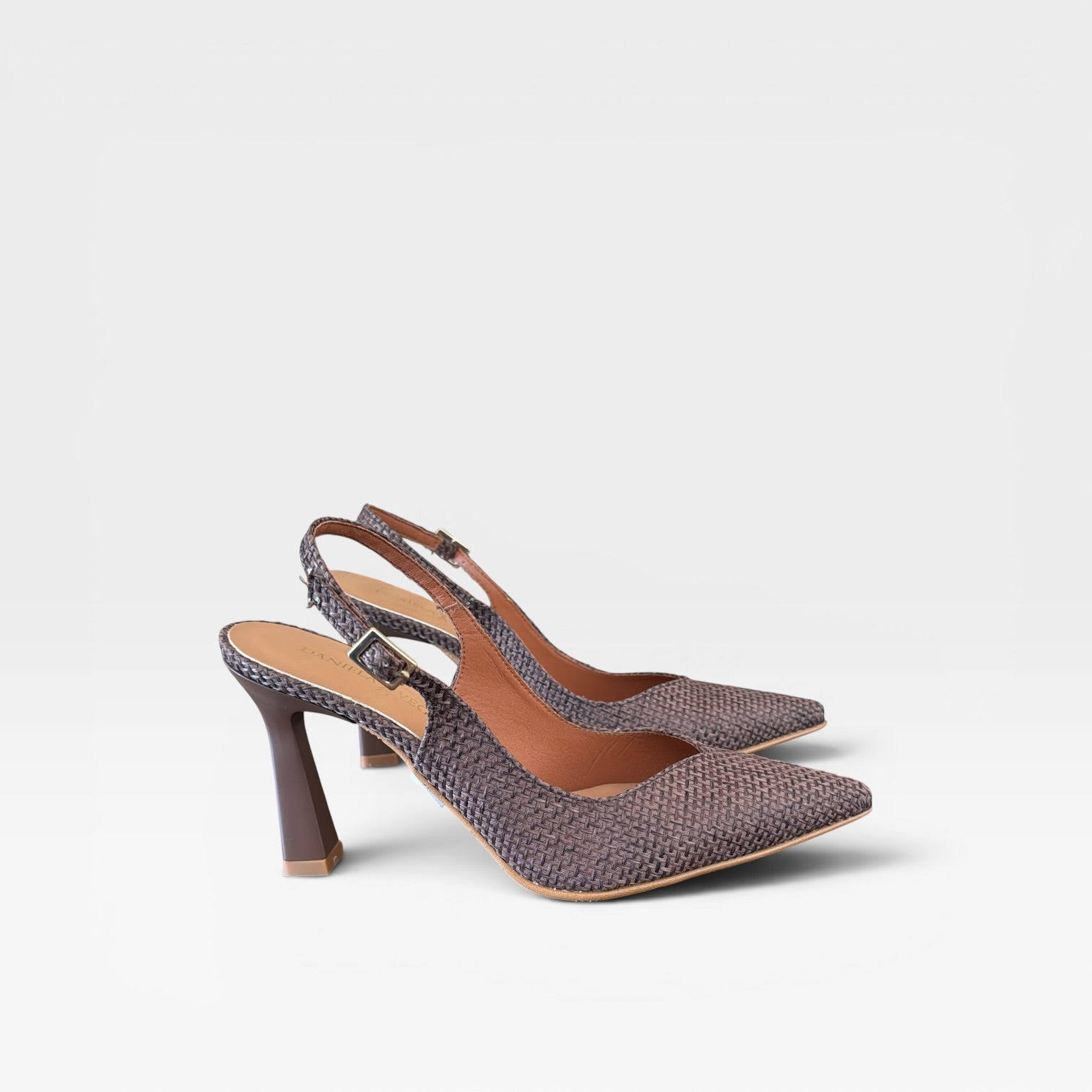 Zapato de salón destalonado en tejido trenzado Habana -Daniela Vega