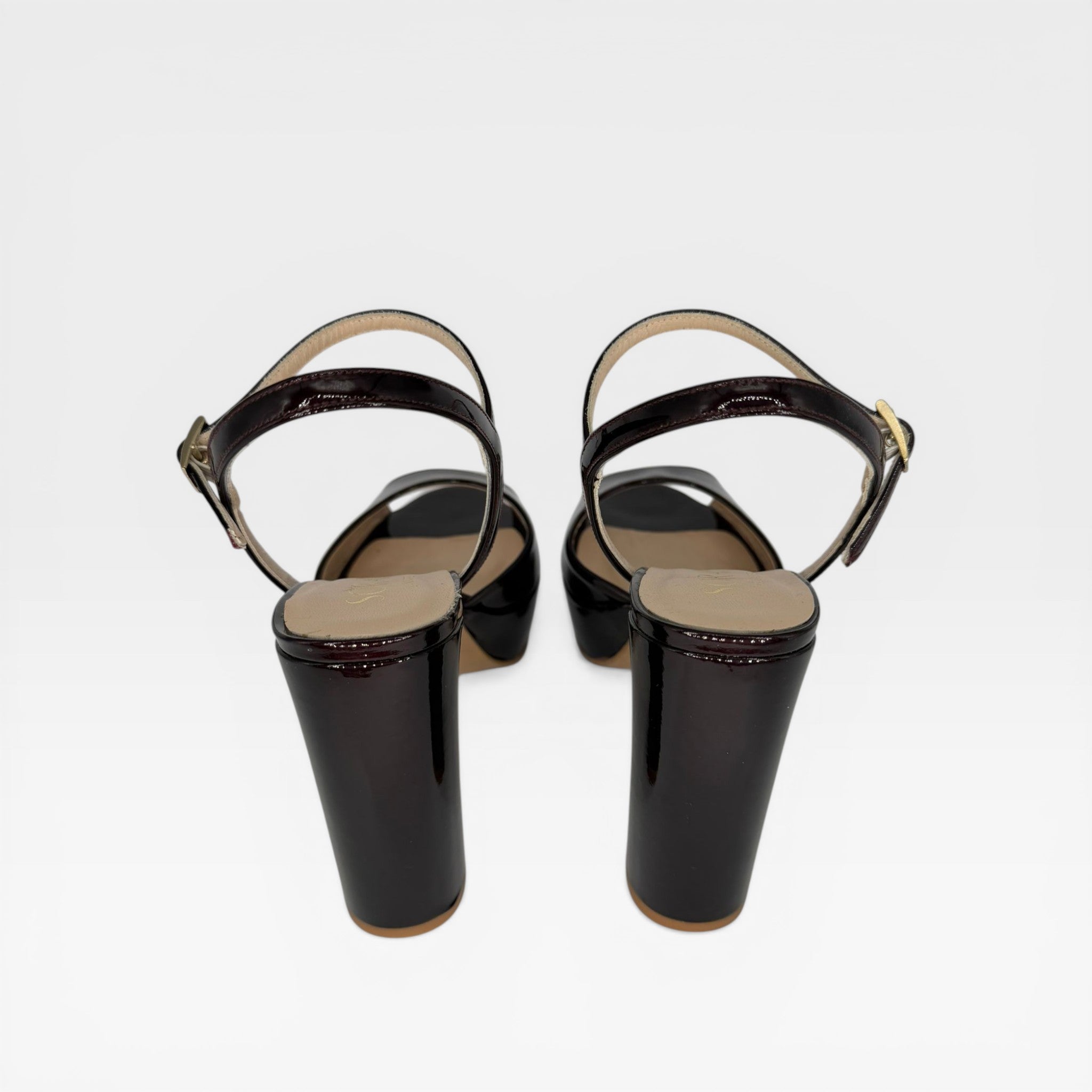 Sandalias Tacón Vino Charol - Soraya
