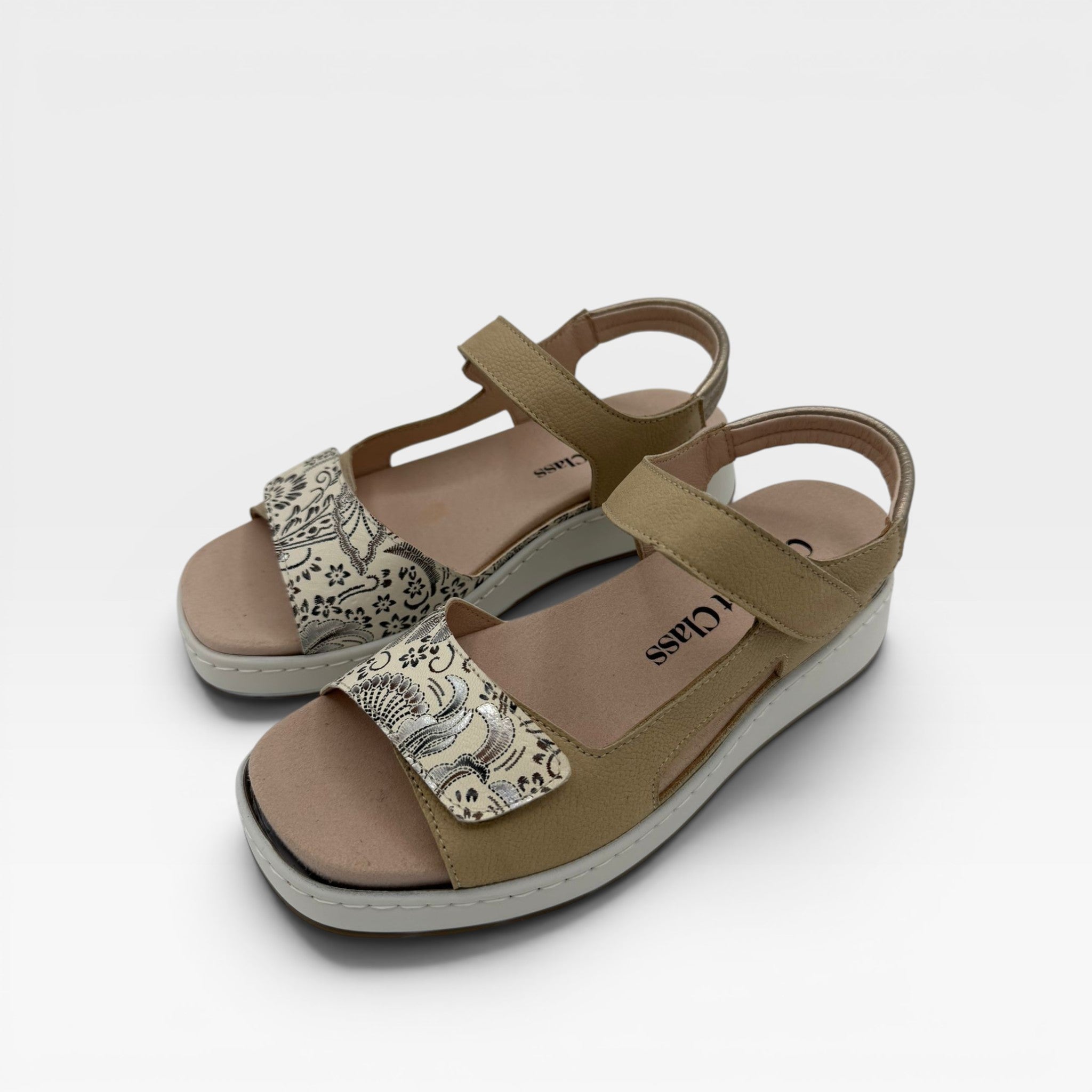Sandalia ajustable beige flores - Comfort Class