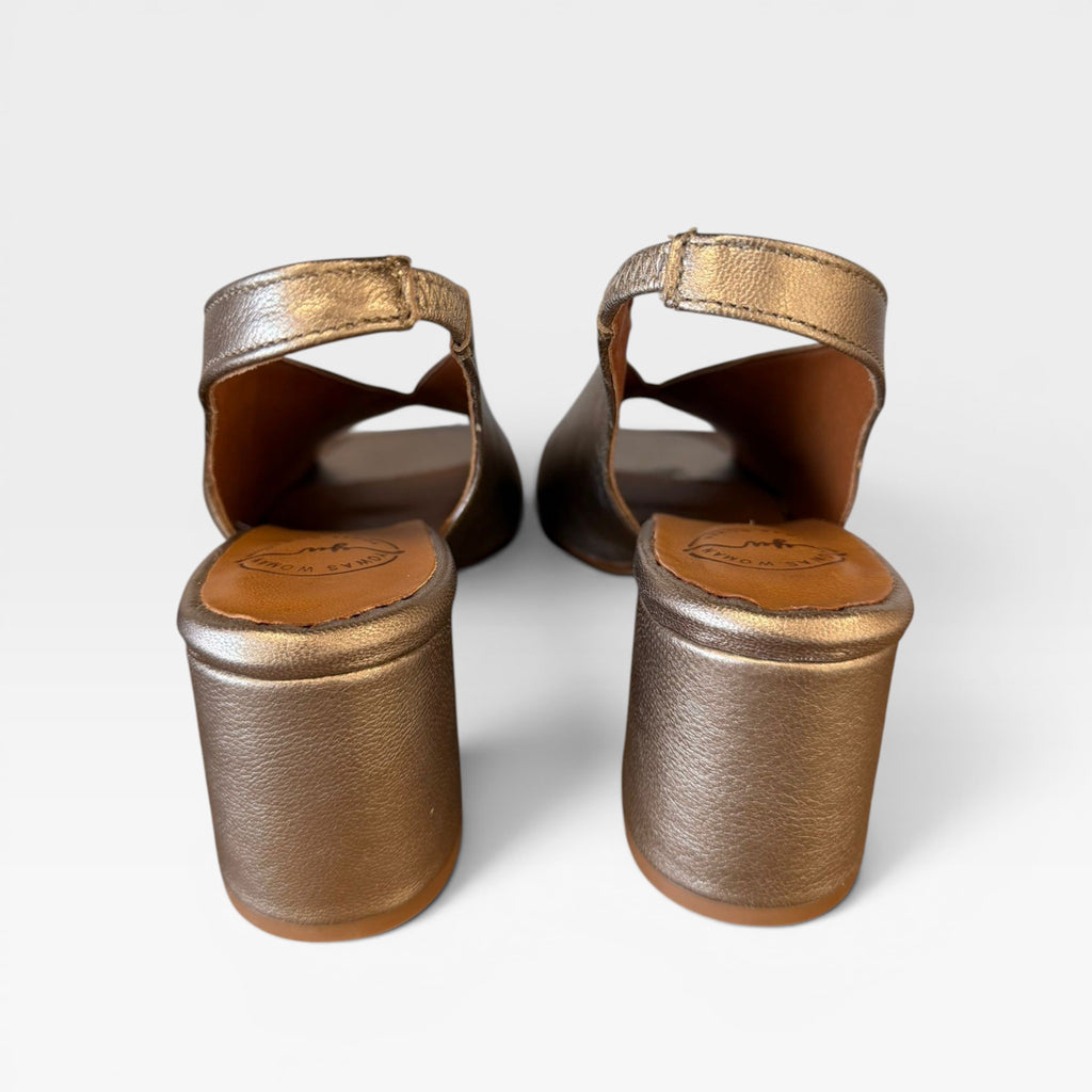 Sandalia color bronce - YU/Yowas