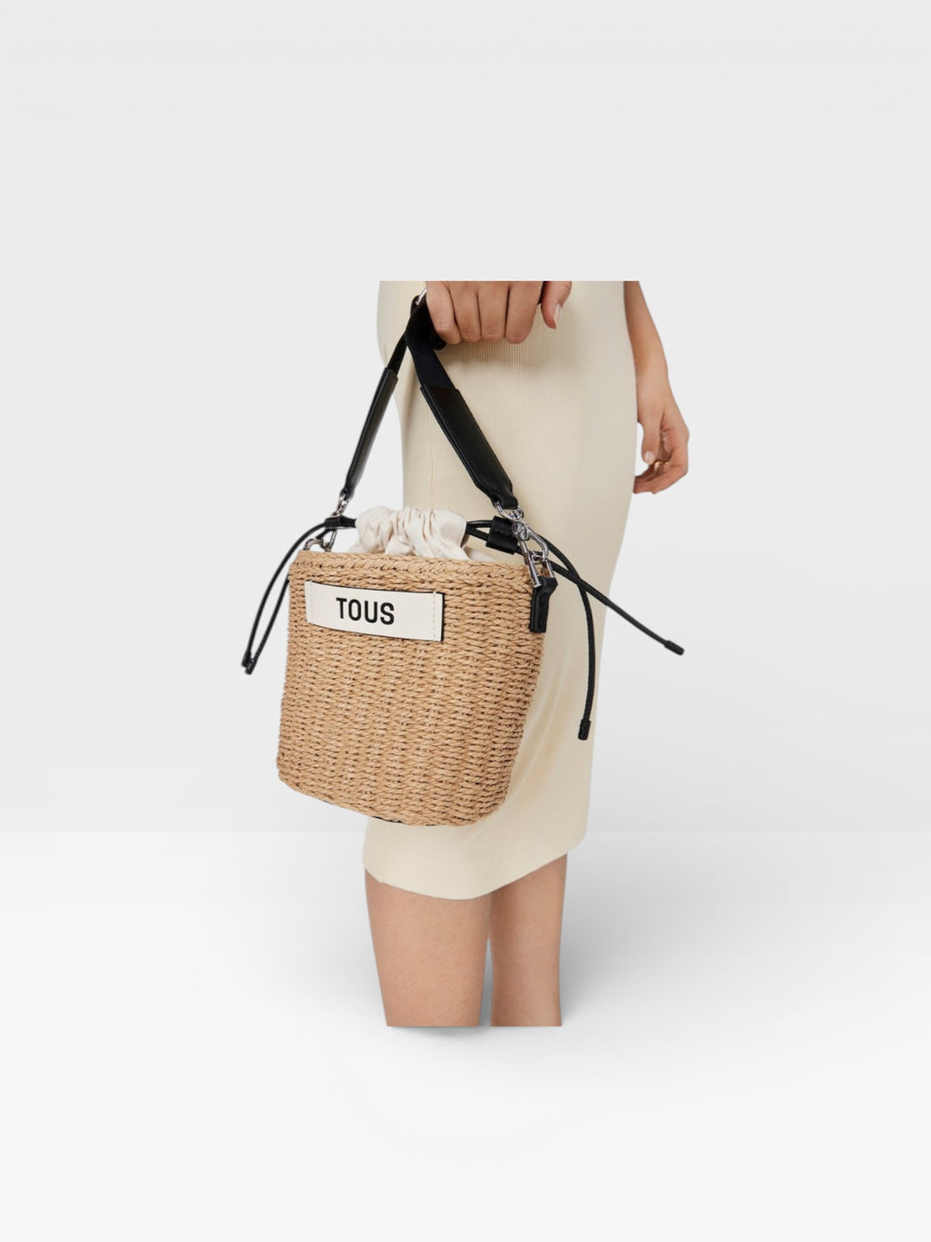 Saca negra Scoubidou - TOUS