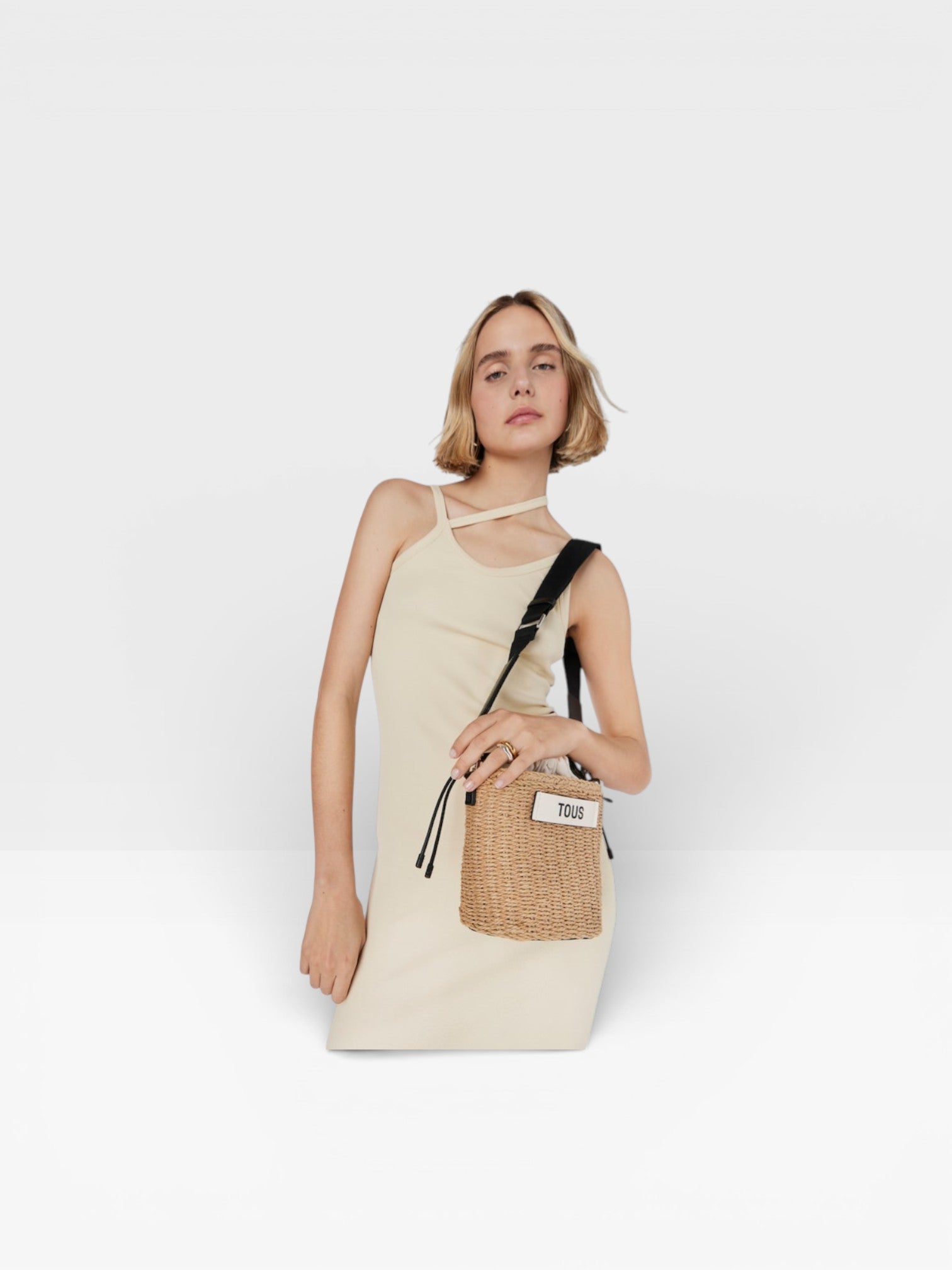 Saca negra Scoubidou - TOUS