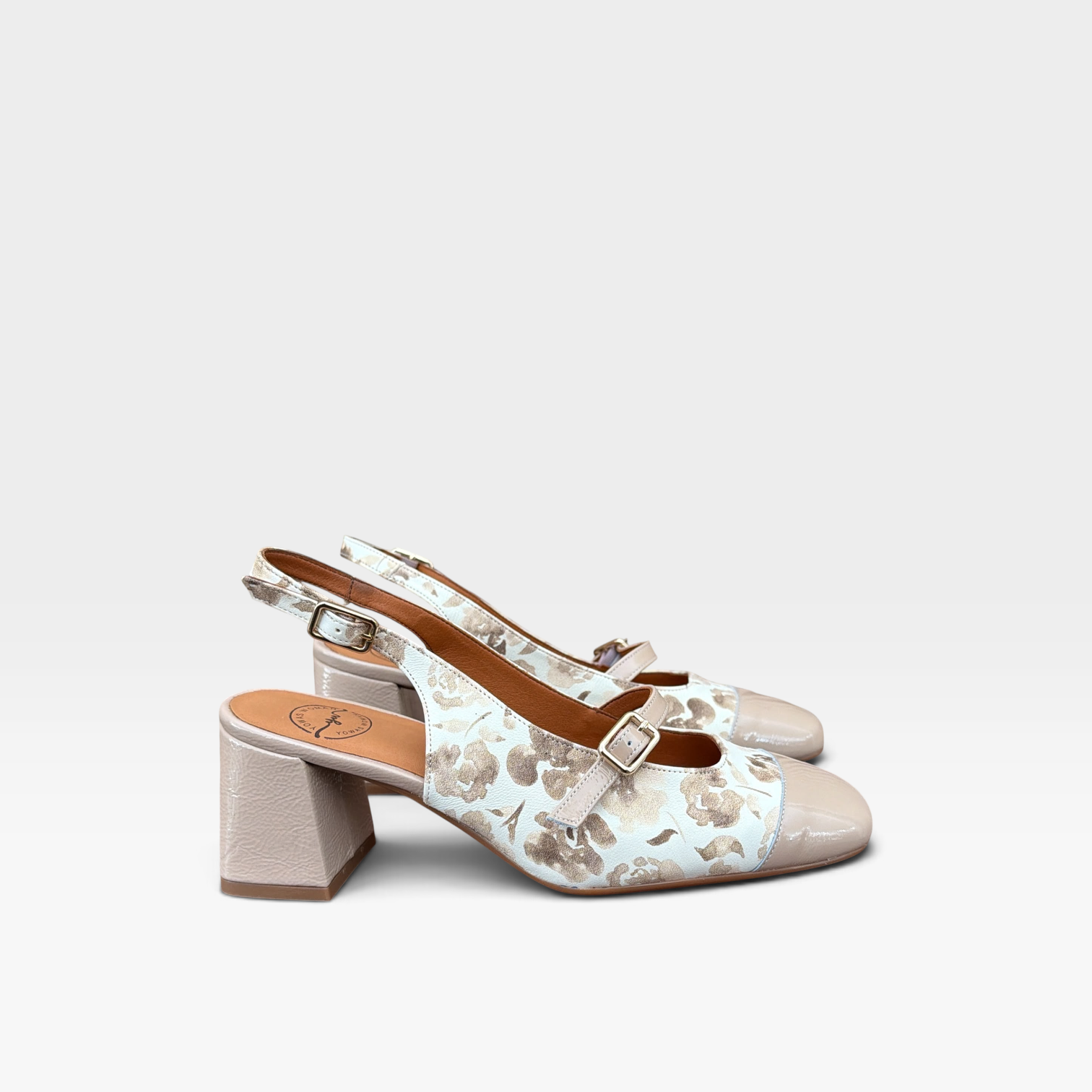 Zapato destalonado de charol con tacón estampado - YU/Yowas