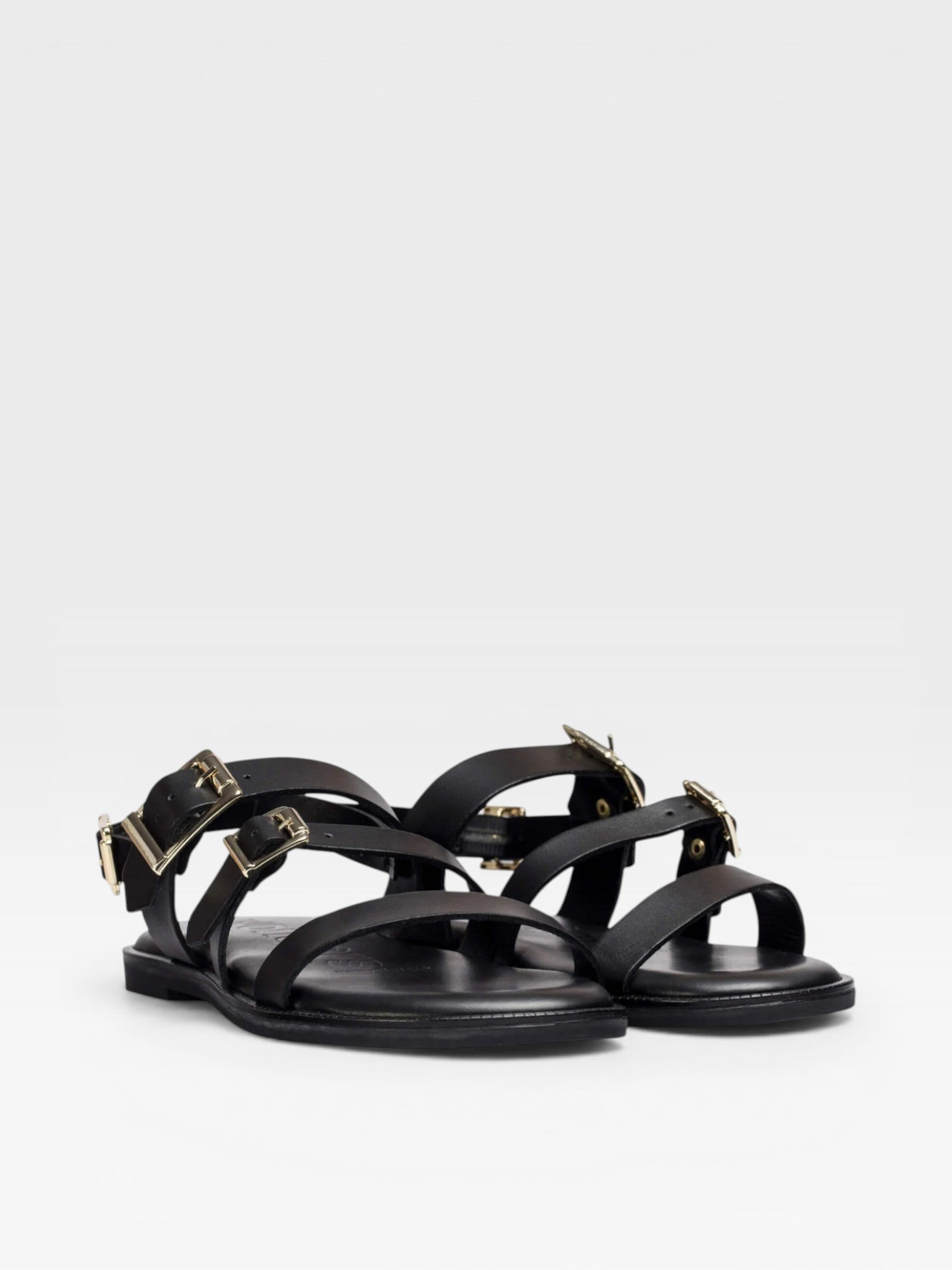 Sandalia AB-1012 de color negro para mujer - Wonders