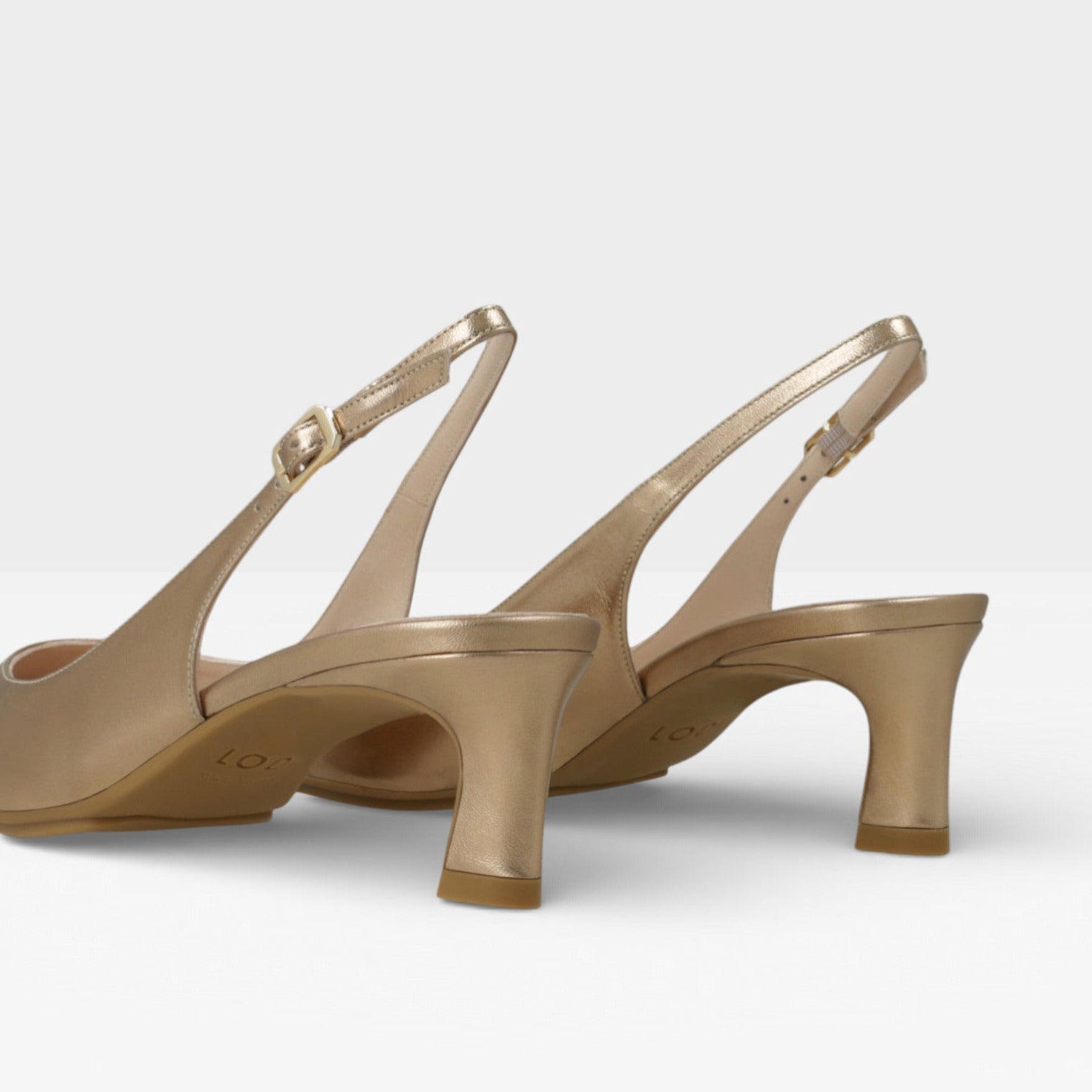 Zapaton de Salón Chase Dorados - Lodi