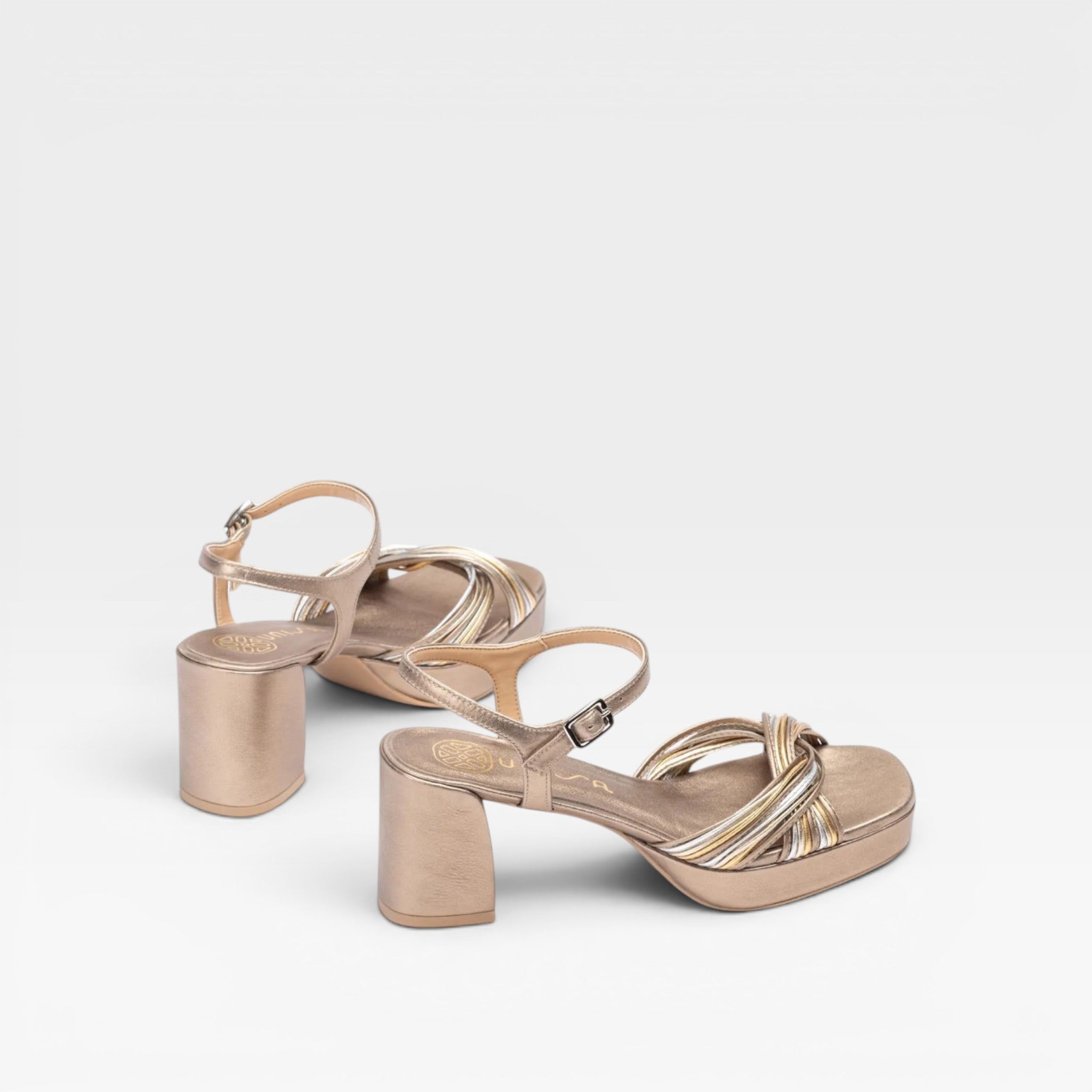 Sandalias Tacón  con tiras finas cruzadas  - Unisa