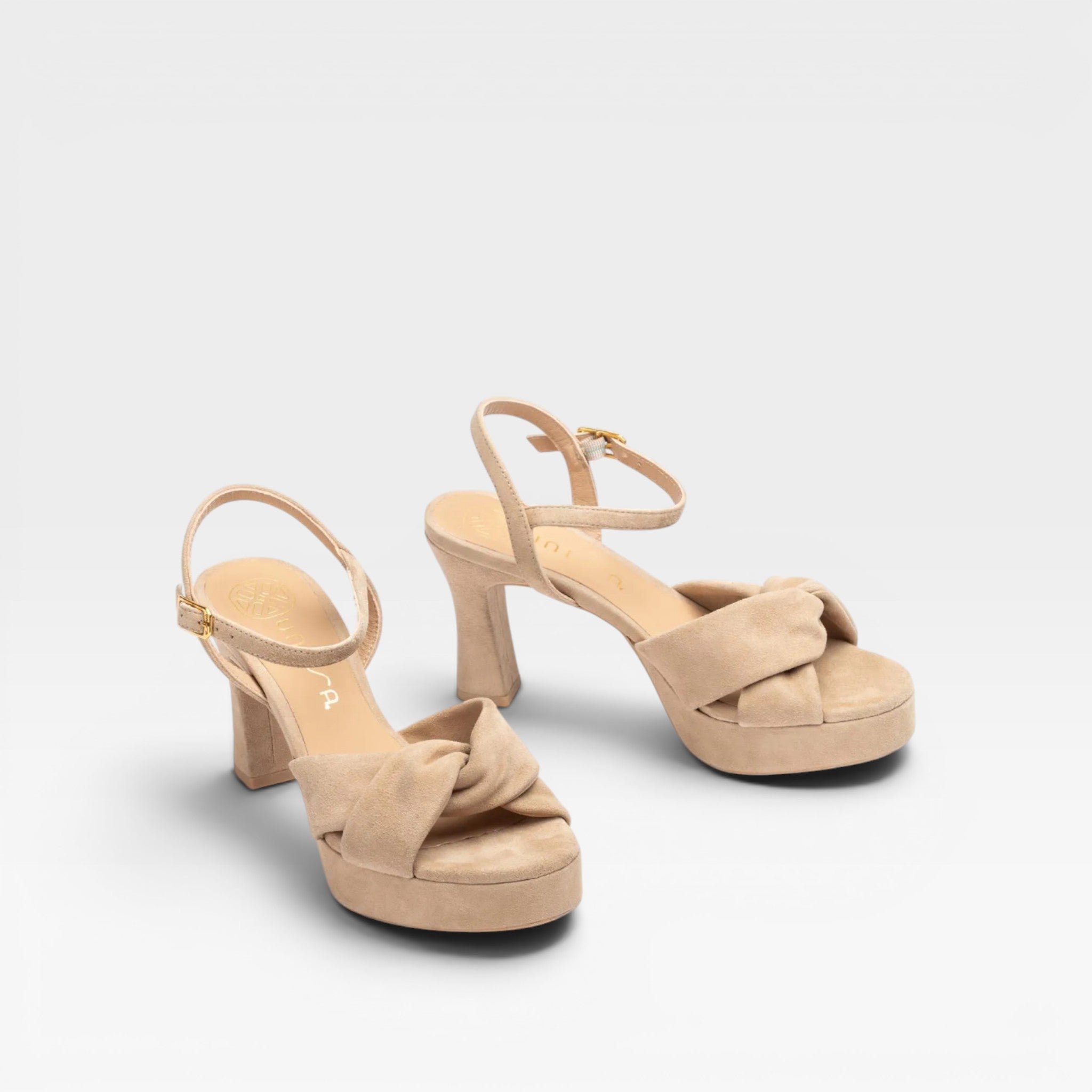 Sandalias tiras anchas cruzadas - Unisa