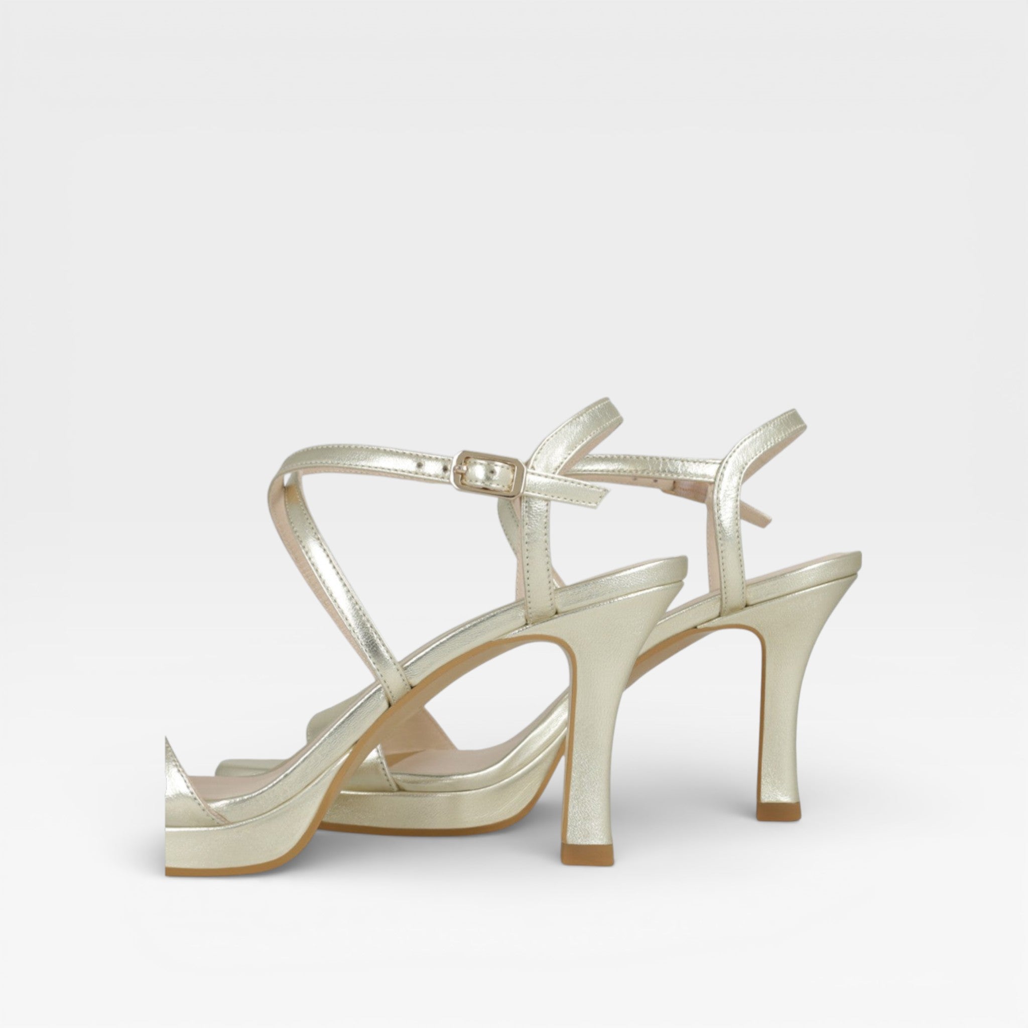 Sandalias Doradas Lesera - Lodi