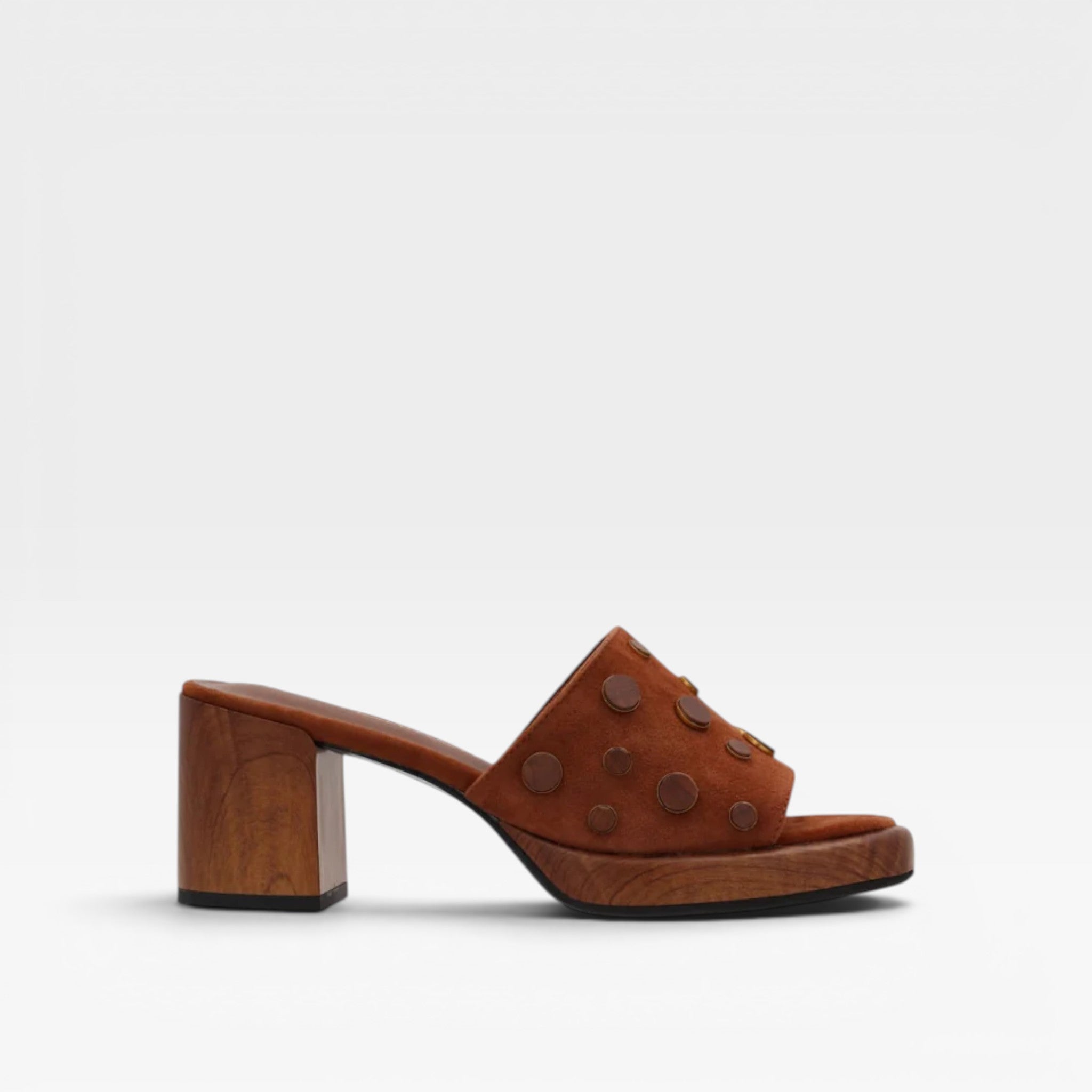 Mule marrón tachas  - Noa Harmon