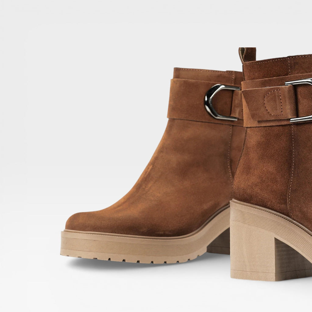 Botín Marrón Sarah D9573 - Fluchos