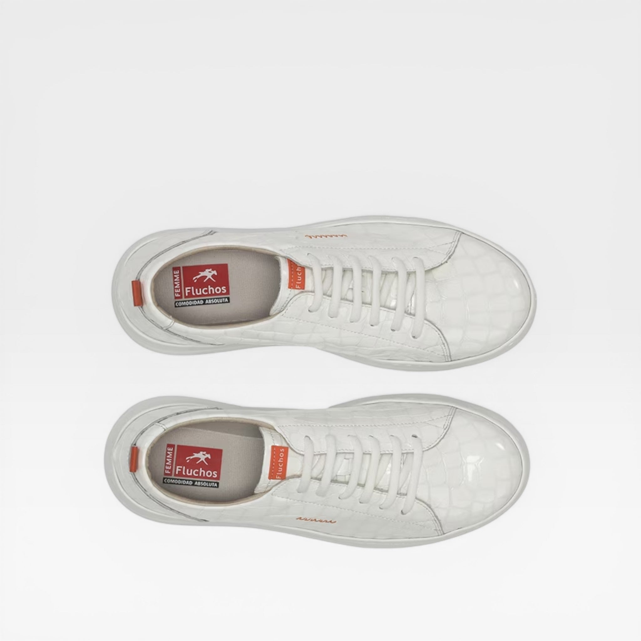 Zapato deportivos charol blanco  - Fluchos